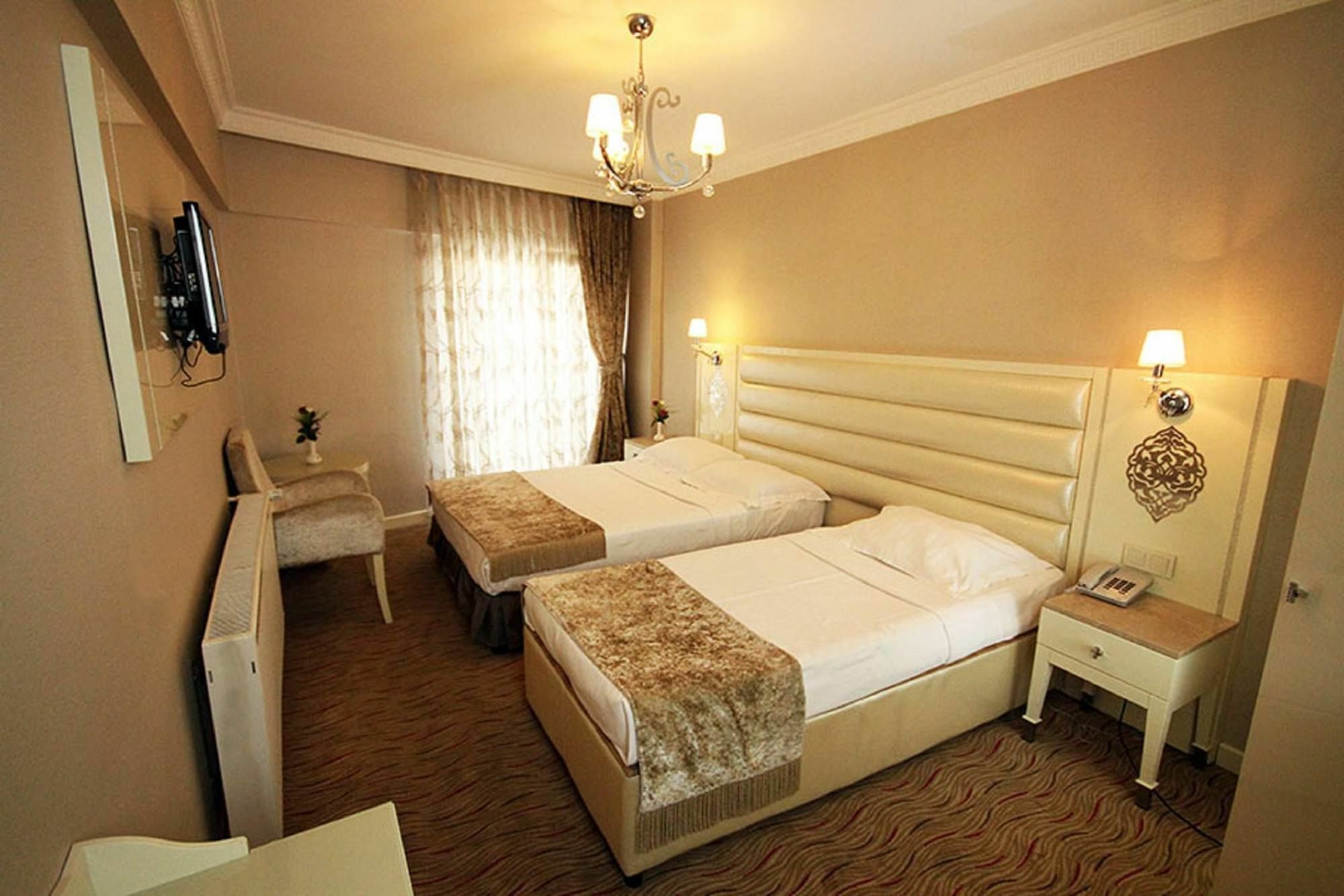 Q Hotel Laleli - Istanbul — Photos 2